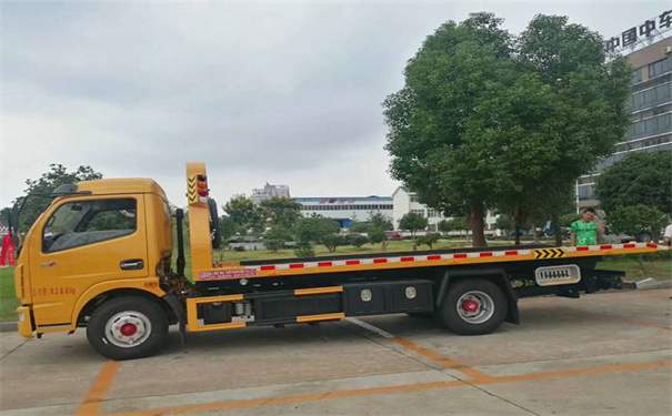 德阳定远24小时拖车救援电话号码，定远道路救援公司怎么收费的